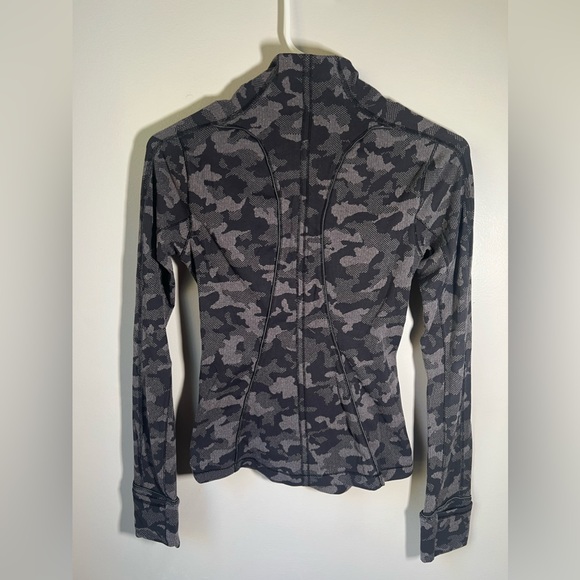 Lululemon Run Briskly 1/2 Zip Jacket Size 2 Heritage Camo Jacquard Black - Picture 6 of 12